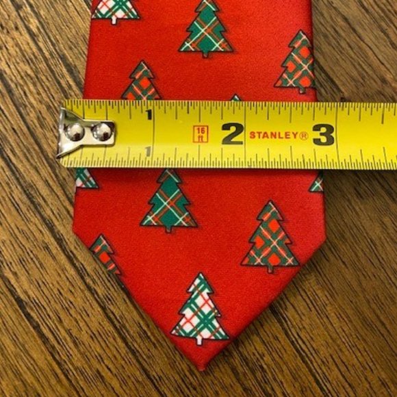 St. Nicholas Square Christmas Necktie - Picture 6 of 8